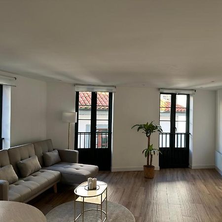 Apartamentos Urbanin II Plaza De San Pedro Cudillero Eksteriør billede